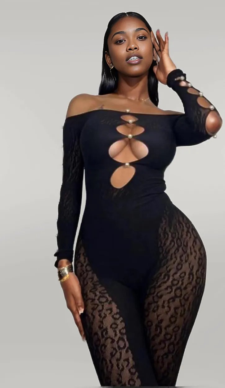 MESH CUTOUT WITH PEARL BODYSUIT