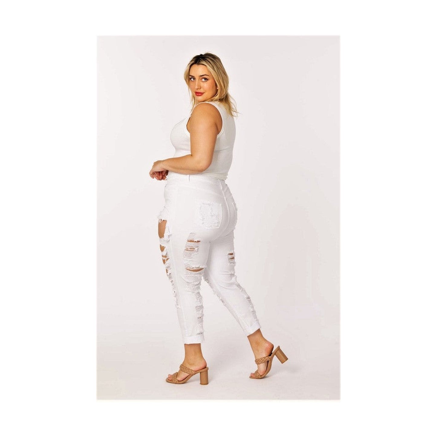 CURVY SKINNY DISTRESSED JEANS
