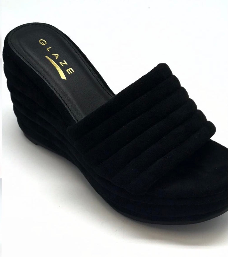 Alisha Wedge Black