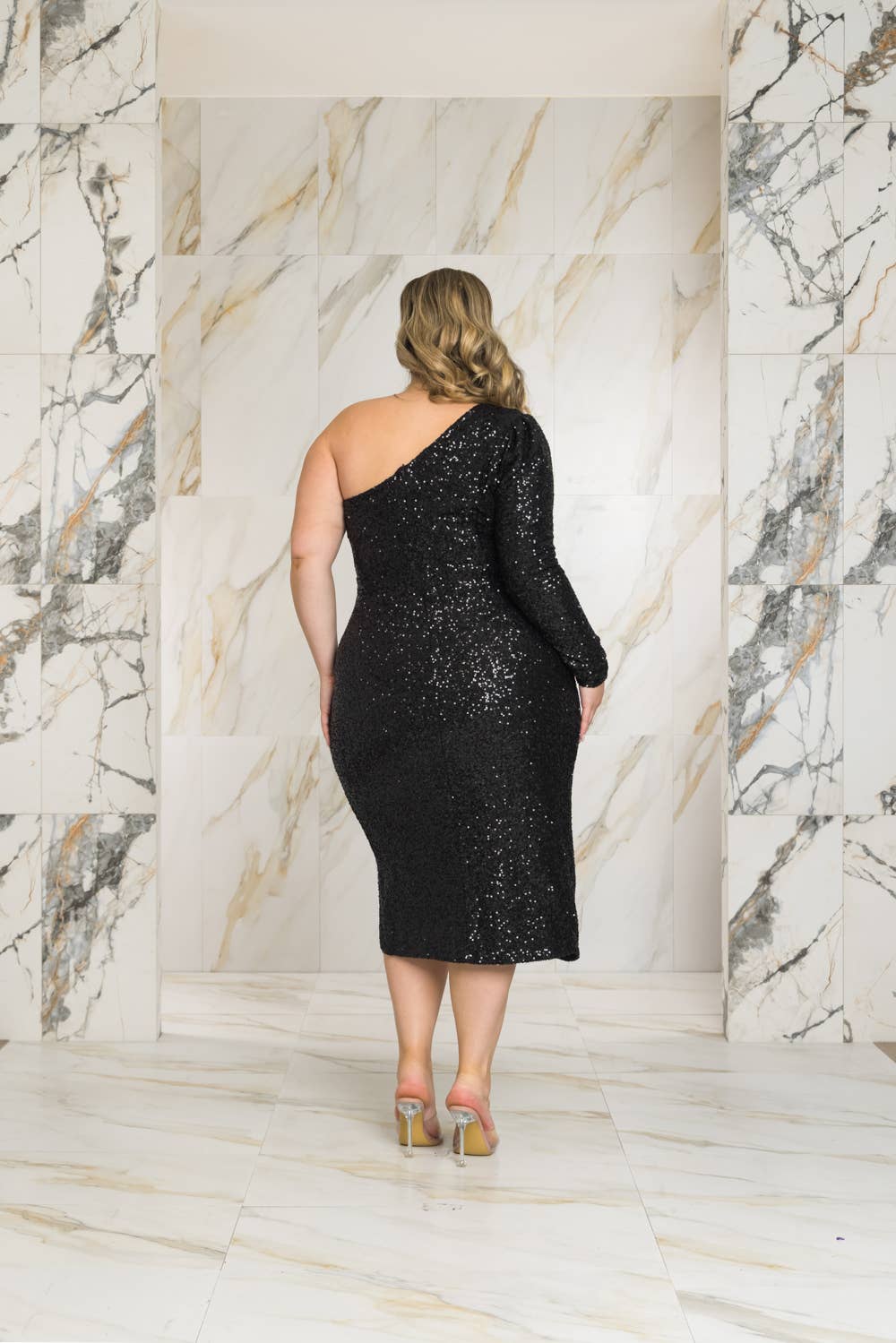 P2319_ONE SHOULDER SEQUIN MIDI DRESS: DARK RED / 3X
