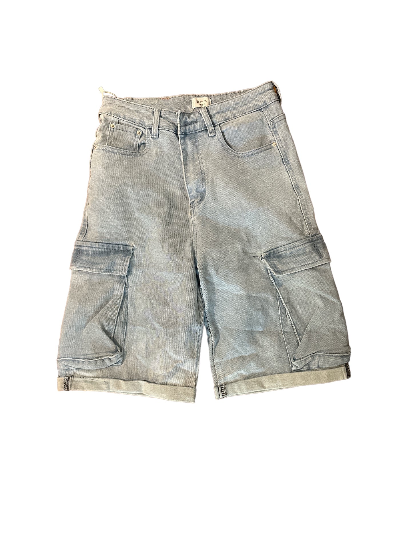 LIGHT DENIM CARGO SHORTS