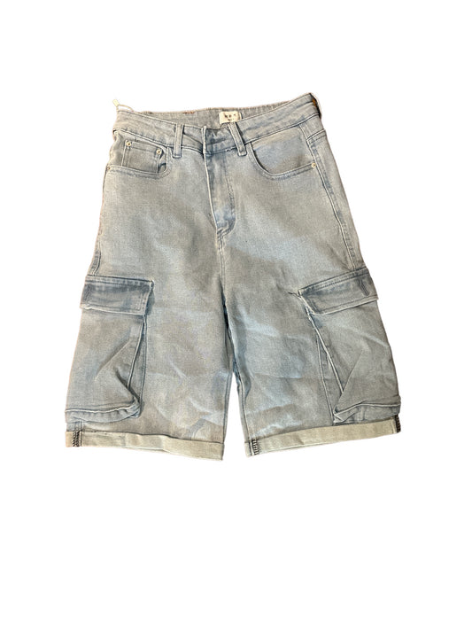 LIGHT DENIM CARGO SHORTS