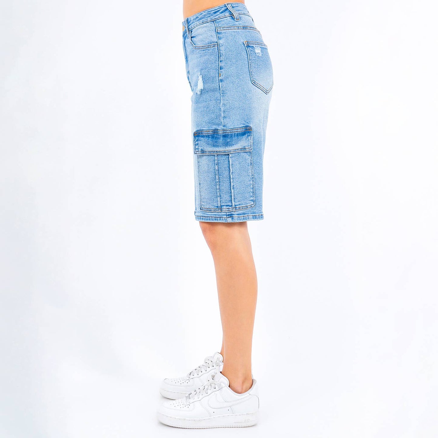 CARGO POCKET DENIM BERMUDA SHORtS