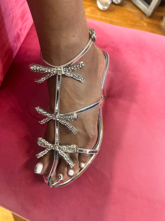 RHINESTONE BOW HEEL