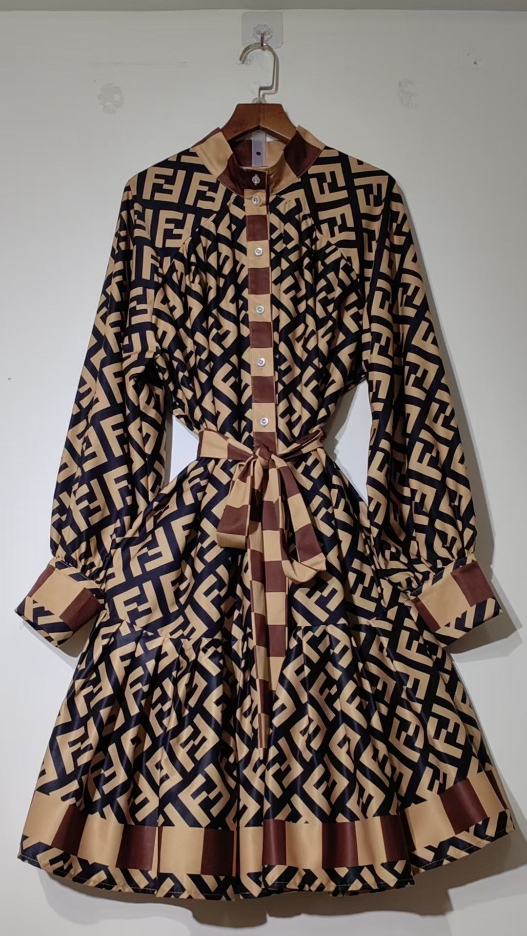 CELEBRITY GLAM  DRESS 456