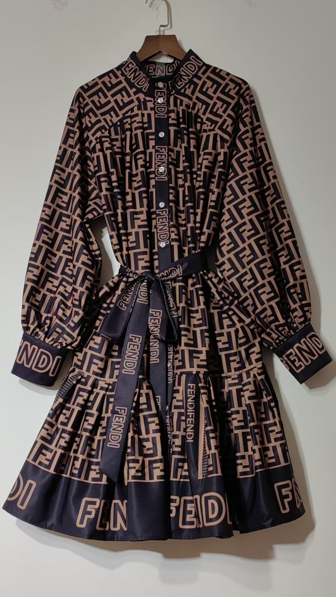 CELEBRITY GLAM  DRESS 456