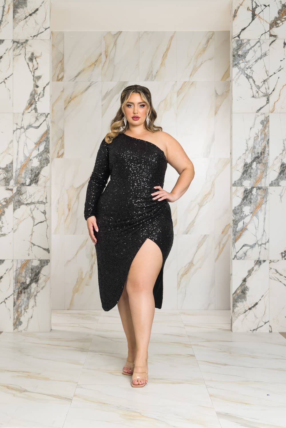 P2319_ONE SHOULDER SEQUIN MIDI DRESS: DARK RED / 2X