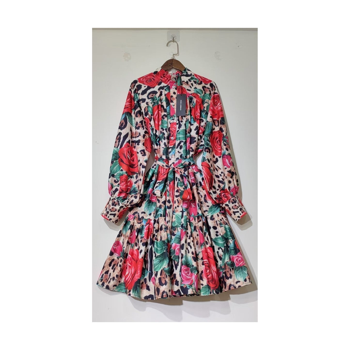 CELEBRITY GLAM  DRESS ROSES