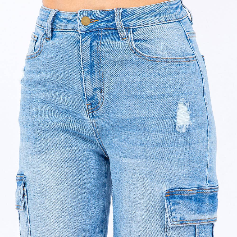 CARGO POCKET DENIM BERMUDA SHORtS